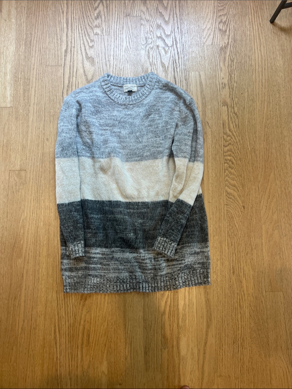 Women’s sweater